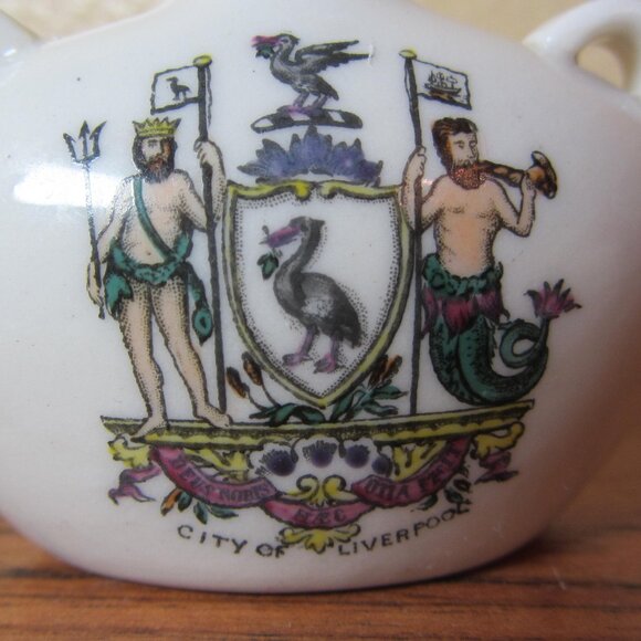 W.H. Goss crested heraldry china vintage City of Liverpool (GC085 Grace) - Picture 3 of 7